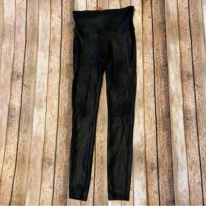 SPANX Black Faux Leather Leggings Women’s Size Medium Mid Rise Preowned